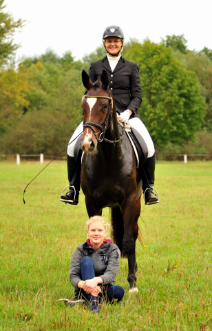 Prmienstute Tacyra v. Saint Cyr u.d. Pr.u.StPrSt. Tavolara v. Exclusiv  - Foto: Beate Langels -  
Trakehner Gestt Hmelschenburg