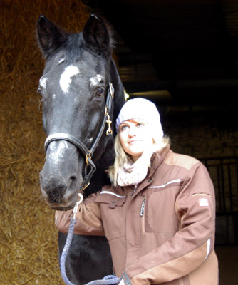 Patricia Mhl und Kostolany - an seinem 27. Geburtstag - Foto: Beate Langels - Trakehner Gestt Hmelschenburg