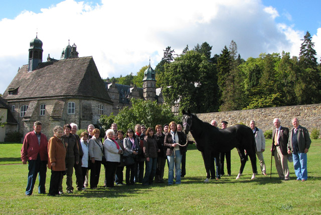 Kostolany und der Pferdeversicherungsverein Syke im September 2012, Foto: Beate Langels, Trakehner Gestt Hmelschenburg