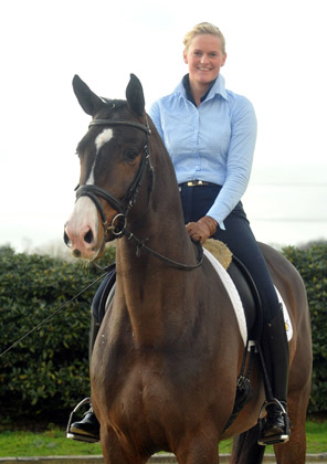 3jhriger Trakehner Hengst Grand Corazon v. Symont x Red Patrick xx geritten von Kira Ripphoff - Foto: Beate Langels - Trakehner Gestt Hmelschenburg