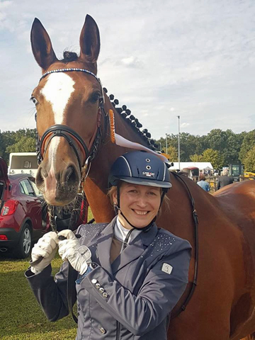 Pr.u.StPrSt. KLASSIC BLUE v. Singolo - Zchter: Beate Langels - Trakehner Gestt Hmelschenburg