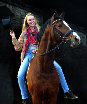 Franziska und der Trakehner Siegerhengst Freudenfest v. Tolstoi - Jahreswechsel 2011 - Trakehner Gestt Hmelschenburg