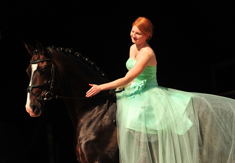 Prmienhengst Shavalou und Johanna - Trakehner Gestt Hmelschenburg - Foto: Beate Langels