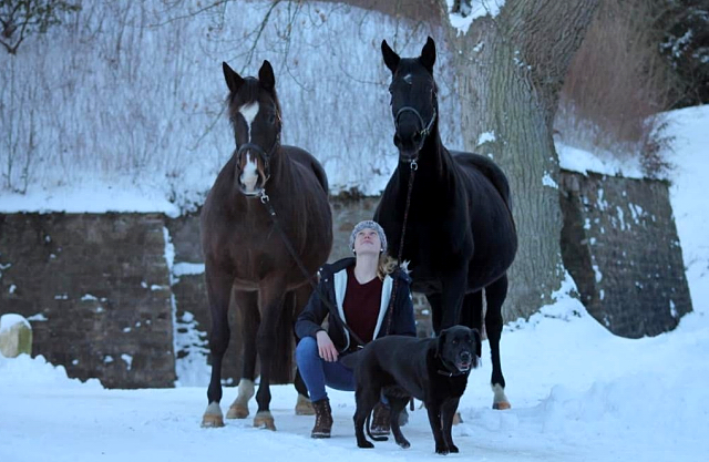 Tacyra und Vittoria - 13. Februar 2021 - Foto: Johanna Kraus - 
Trakehner Gestt Hmelschenburg