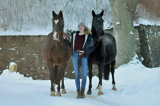 Tacyra und Vittoria - 13. Februar 2021 - Foto: Johanna Kraus - 
Trakehner Gestt Hmelschenburg