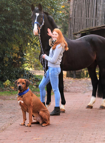 Prmienhengt SHAVALOU mit Johanna und Timber im November 2019 - Foto: Beate Langels