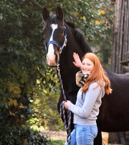 Prmienhengt SHAVALOU mit Johanna und Timber im November 2019 - Foto: Beate Langels