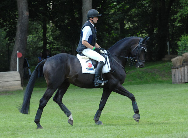 Bundeschampion 2010: Songline v. Summertime - Exclusiv, 6jhrig - Foto: Kiki Oellrich