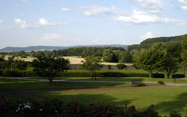 Der Minnegarten von Schlo Hmelschenburg, Foto: Beate Langels - Trakehner Gestt Hmelschenburg